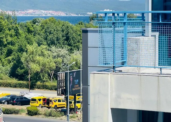 какао с басейн плаж Apartamento Sunny Beach