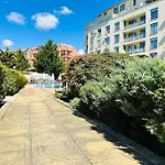 какао с басейн плаж